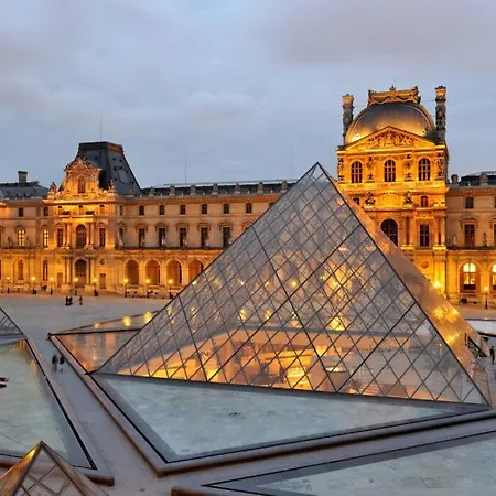 En Plein Coeur De Quartier Montorgueil- Jardin Du Palais Royal-musee Du Louvre *